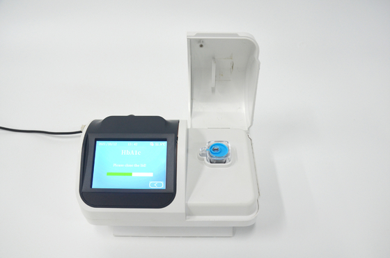 Analizator HbA1c POCT Jednoetapowy analizator testowy HbA1c Analizator hemoglobiny LD-100